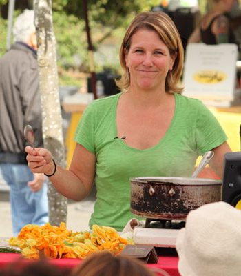 Holly Smith at Bellevue Farmers Market